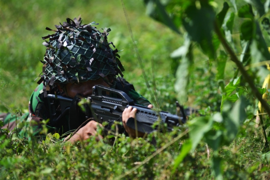Aksi pasukan infanteri di Latgab TNI 2014