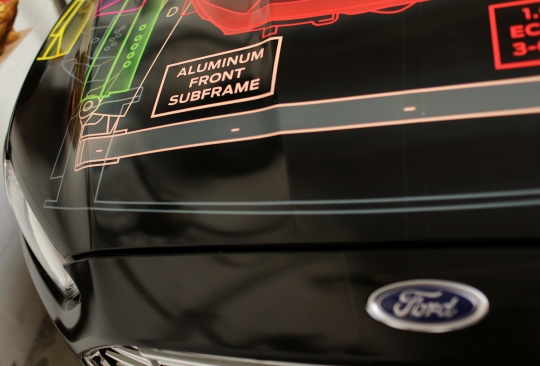Ford modifikasi Fusion jadi mobil ringan dan irit bahan bakar