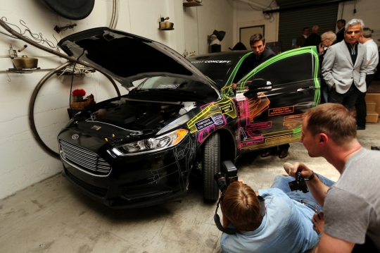 Ford modifikasi Fusion jadi mobil ringan dan irit bahan bakar