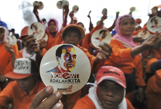 Antusiasme para tukang sapu jalanan deklarasi dukung Jokowi-JK