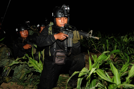 Aksi pasukan elite TNI gelar operasi senyap di Situbondo