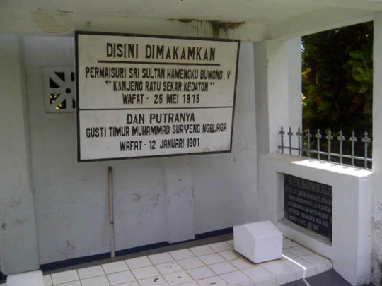 Mengintip makam istri Sri Sultan HB V di Manado