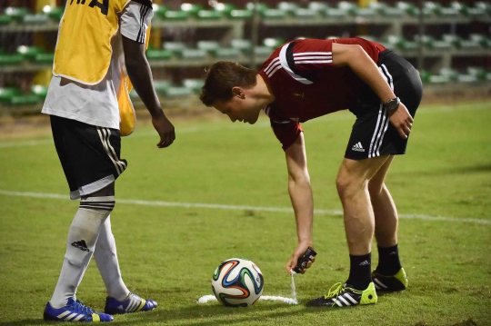 Mengintip latihan para wasit Piala Dunia 2014