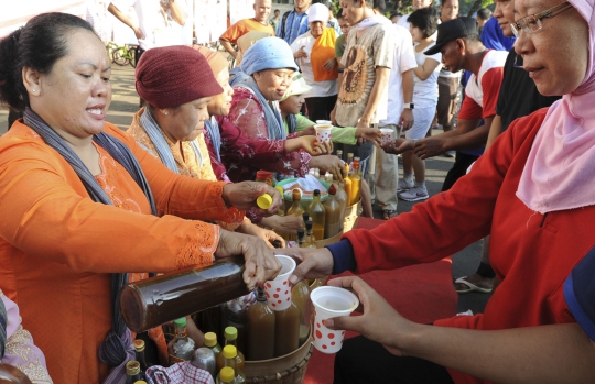 Aksi para penjual jamu gendong dukung Jokowi-JK