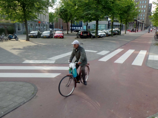 Mengunjungi kota sejuta sepeda di Amsterdam