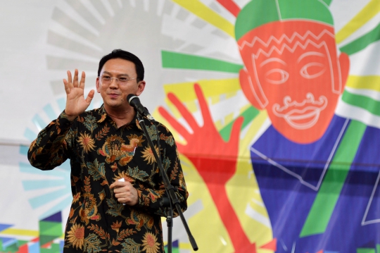 Tradisi palang pintu Betawi sambut Ahok di pembukaan PRJ Monas