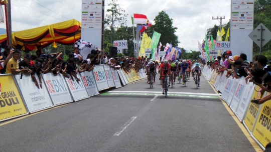 Pebalap Spanyol berhasil juarai Etape 5 Tour de Singkarak