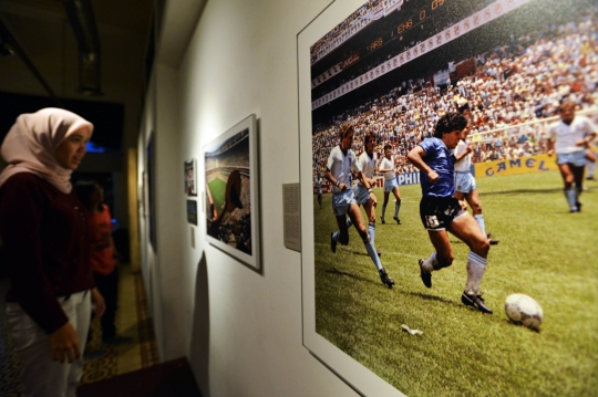 Bernostalgia di pameran foto Piala Dunia 1930-2010