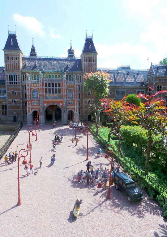 Menelusuri bangunan bersejarah Belanda di Museum Madurodam