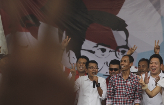 Aksi seniman mirip Jokowi-JK kampanye di Tanah Merah