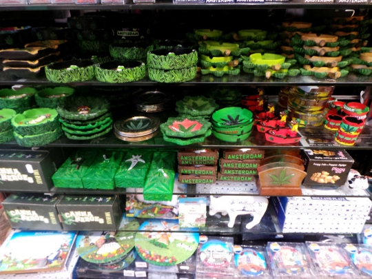 Menikmati produksi makanan ringan dari ganja khas Amsterdam