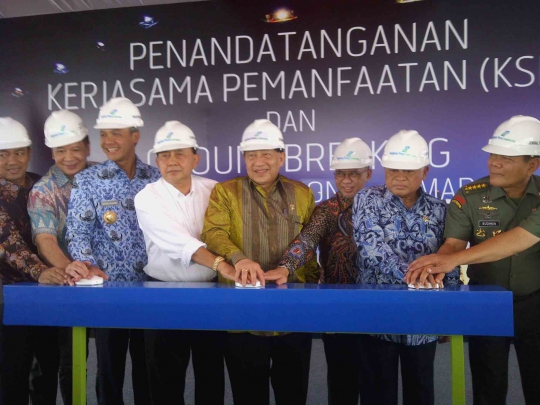 Ganjar Pranowo hadiri groundbreaking perluasan Bandara A Yani