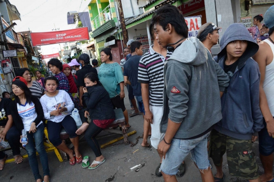 Aksi PSK blokir jalan masuk Gang Dolly