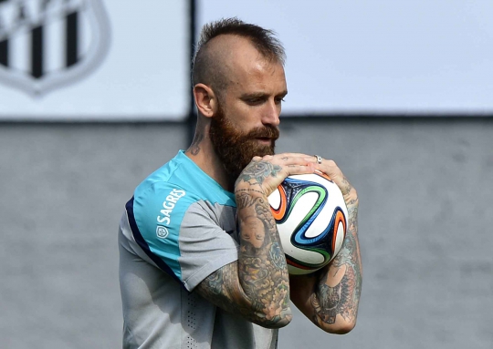 Gaya rambut mohawk unik para bintang Piala Dunia 2014