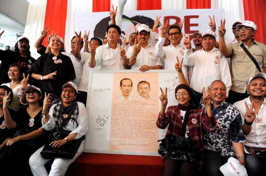 Aksi seniman pantomim deklarasi dukung Jokowi-JK