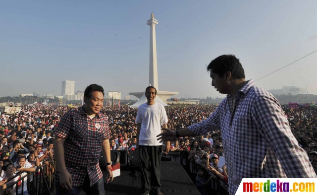 Foto : Salam dua jari Jokowi sapa ribuan warga Ibu Kota di 