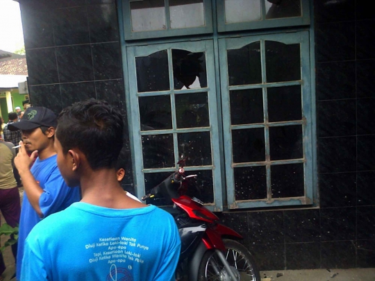 Ngamuk, massa Prabowo-Hatta ubrak-abrik rumah warga di Bantul