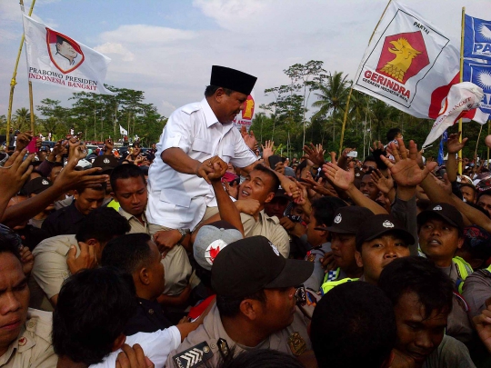 Antusiasme warga Boyolali sambut kedatangan Prabowo