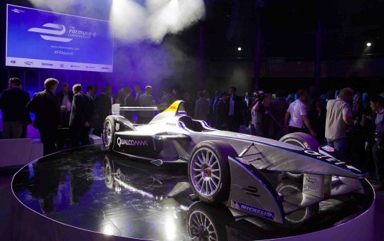 Mobil Spark-Renault hiasi peluncuran kejuaraan balap Formula E