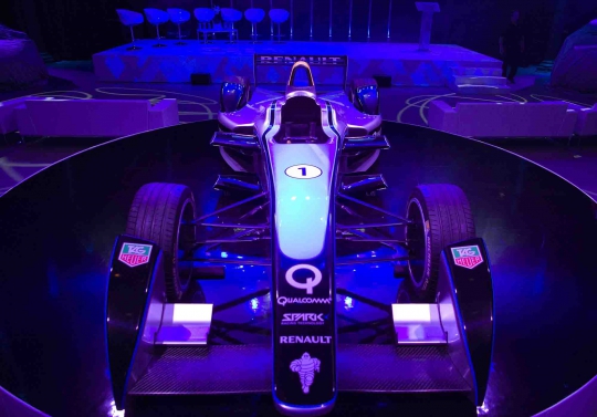 Mobil Spark-Renault hiasi peluncuran kejuaraan balap Formula E