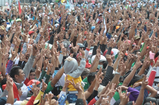 Antusias warga sambut kampanye Jokowi di Bandung