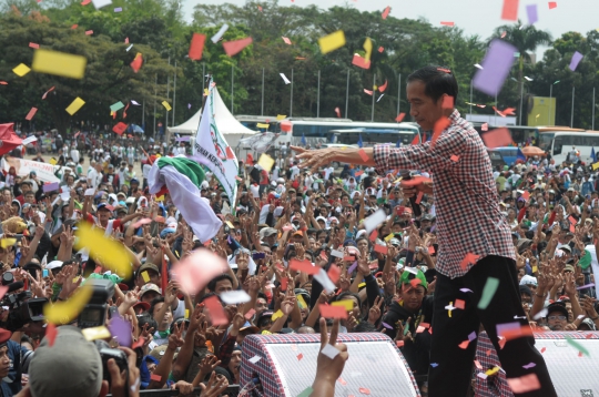 Antusias warga sambut kampanye Jokowi di Bandung