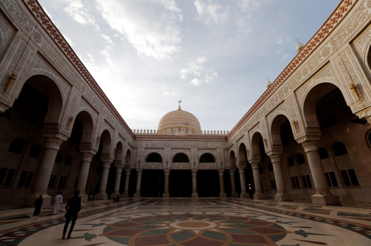 Menelusuri Masjid Al-Shaleh, rumah Allah termegah di Yaman