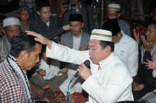 Kunjungi ponpes Jawiyah Samarangan, Jokowi didoakan para kiai