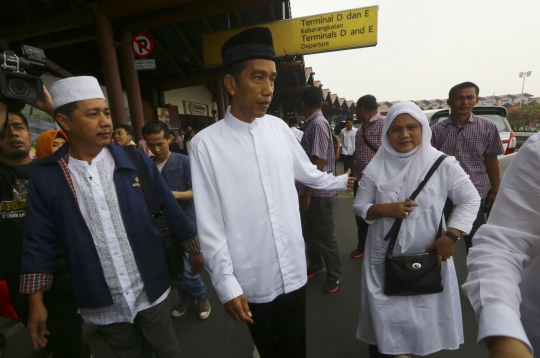 Jokowi berangkat umroh bersama keluarga