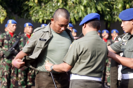 Bakar tukang parkir Monas, Pratu Heri dipecat TNI AD
