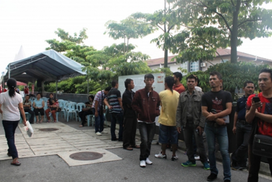 Suasana pencoblosan pilpres di TPS Kuching Malaysia