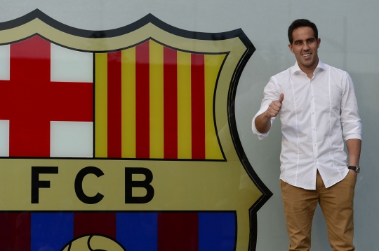 Claudio Bravo resmi bergabung dengan Barcelona