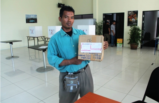 Pemeriksaan kesiapan pilpres di TPS Kuching, Malaysia