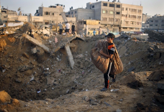 Serangan roket Israel ke Jalur Gaza memanas, puluhan orang tewas