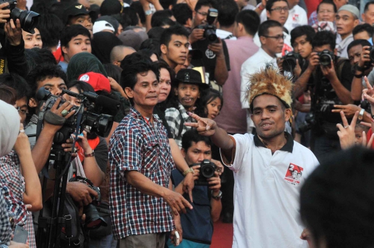 Jokowi rayakan kemenangan hasil quick count di Tugu Proklamasi