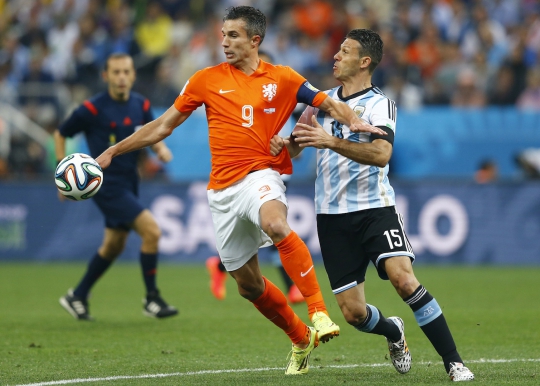 Singkirkan Belanda lewat adu penalti, Argentina lolos ke final