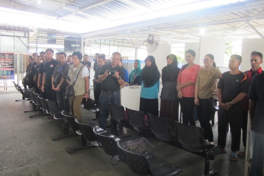 Memantau penghitungan suara Pilpres di TPSLN Tawau
