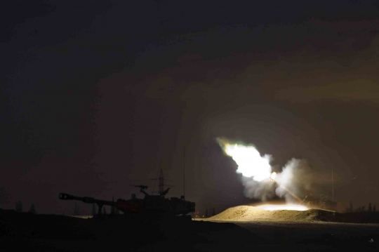 Militer Israel gencarkan serangan darat untuk gempur Gaza