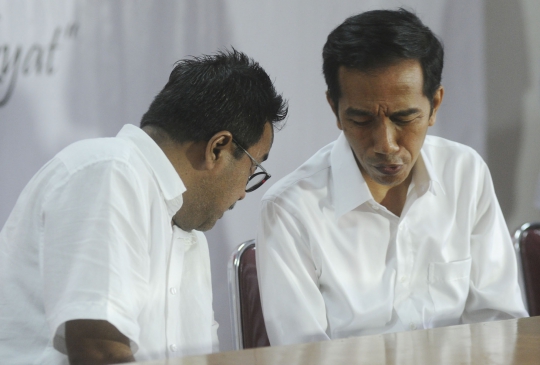 Sambangi Banten, Jokowi minta relawan kawal perolehan suara