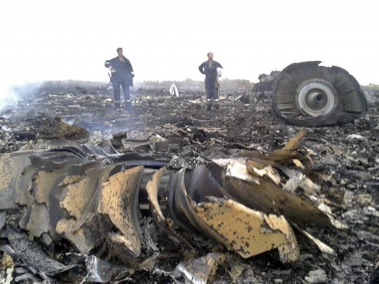 Ini reruntuhan Malaysia Airlines MH-17 yang jatuh di Ukraina