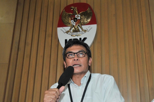 Johan Budi gelar konpers terkait penangkapan KPK di Karawang