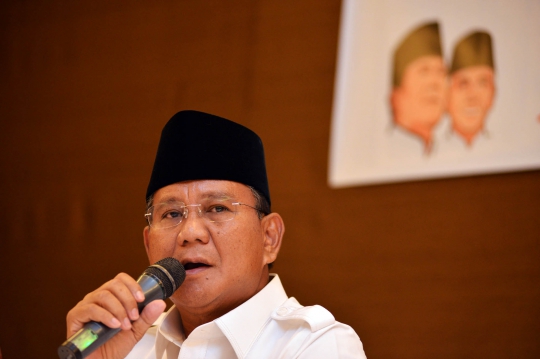 Jumpa pers Prabowo saat minta KPU hentikan rekapitulasi suara