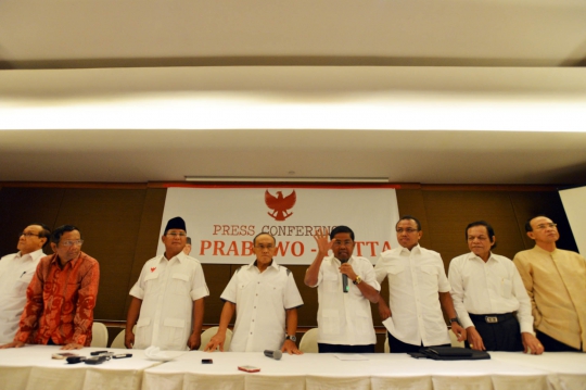 Jumpa pers Prabowo saat minta KPU hentikan rekapitulasi suara