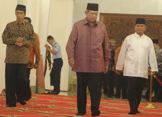 SBY salat magrib bareng Capres Jokowi dan Prabowo