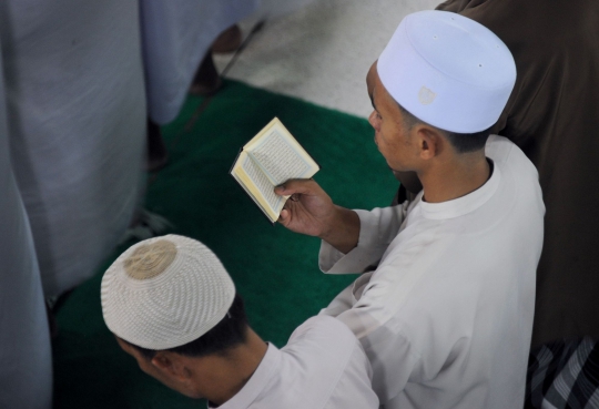 Mengintip kegiatan muslim Thailand di Masjid Narathiwat