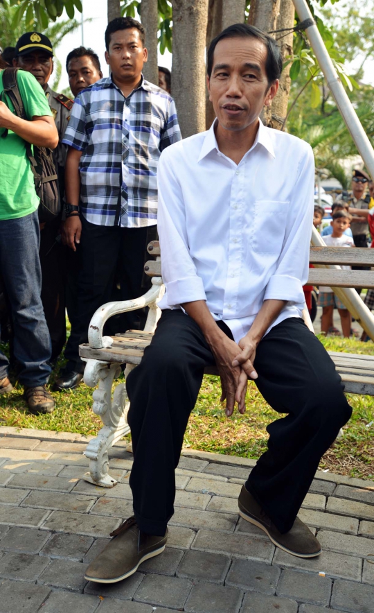 Model sederhana sepatu Jokowi
