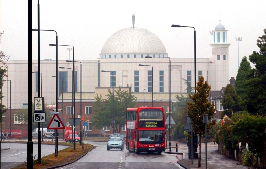Kemegahan Baitul Futuh, rumah Allah terbesar di Eropa Barat