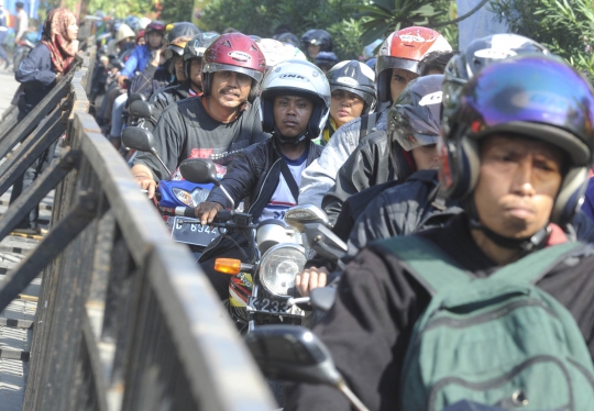 Ribuan pemudik motor padati Pelabuhan Tanjung Priok