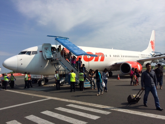 Suasana arus mudik H-1 Lebaran di Bandara Ahmad Yani Semarang