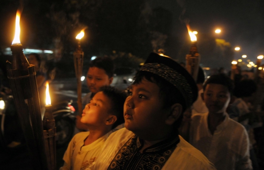 Kemeriahan pawai obor di Ibu Kota sambut Idul Fitri 1435 H